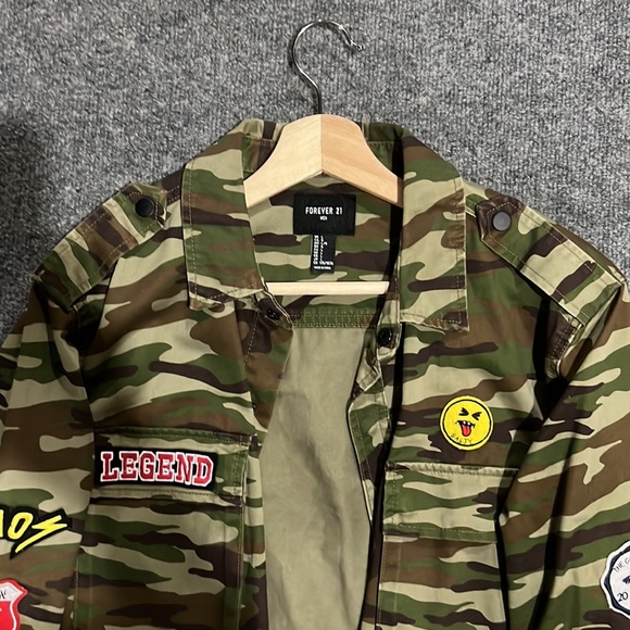 Camo Button down - Picture 8 of 8